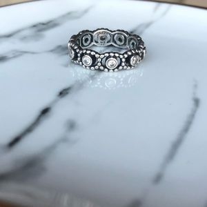 Pandora her majesty ring
